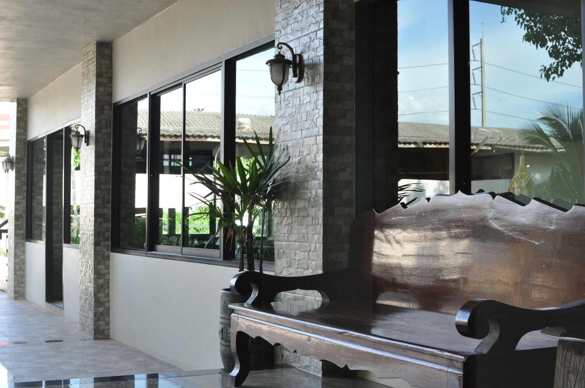 The Bloom Residence @ Suvarnabhumi Bangkok Luaran gambar
