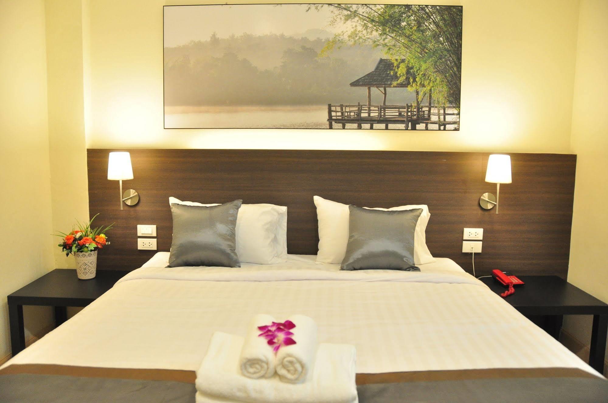 The Bloom Residence @ Suvarnabhumi Bangkok Luaran gambar
